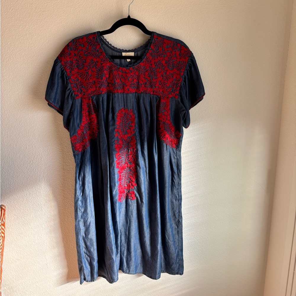 BNWT Blue Denim Dress w/ Red Floral Embroidery size Large from Layerz Clothing